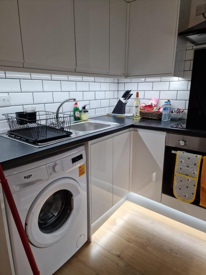 Balco Sherwood Apartment - 2 Bedrooms, 5 Beds - Sky Tv And Internet Nottingham Exterior photo
